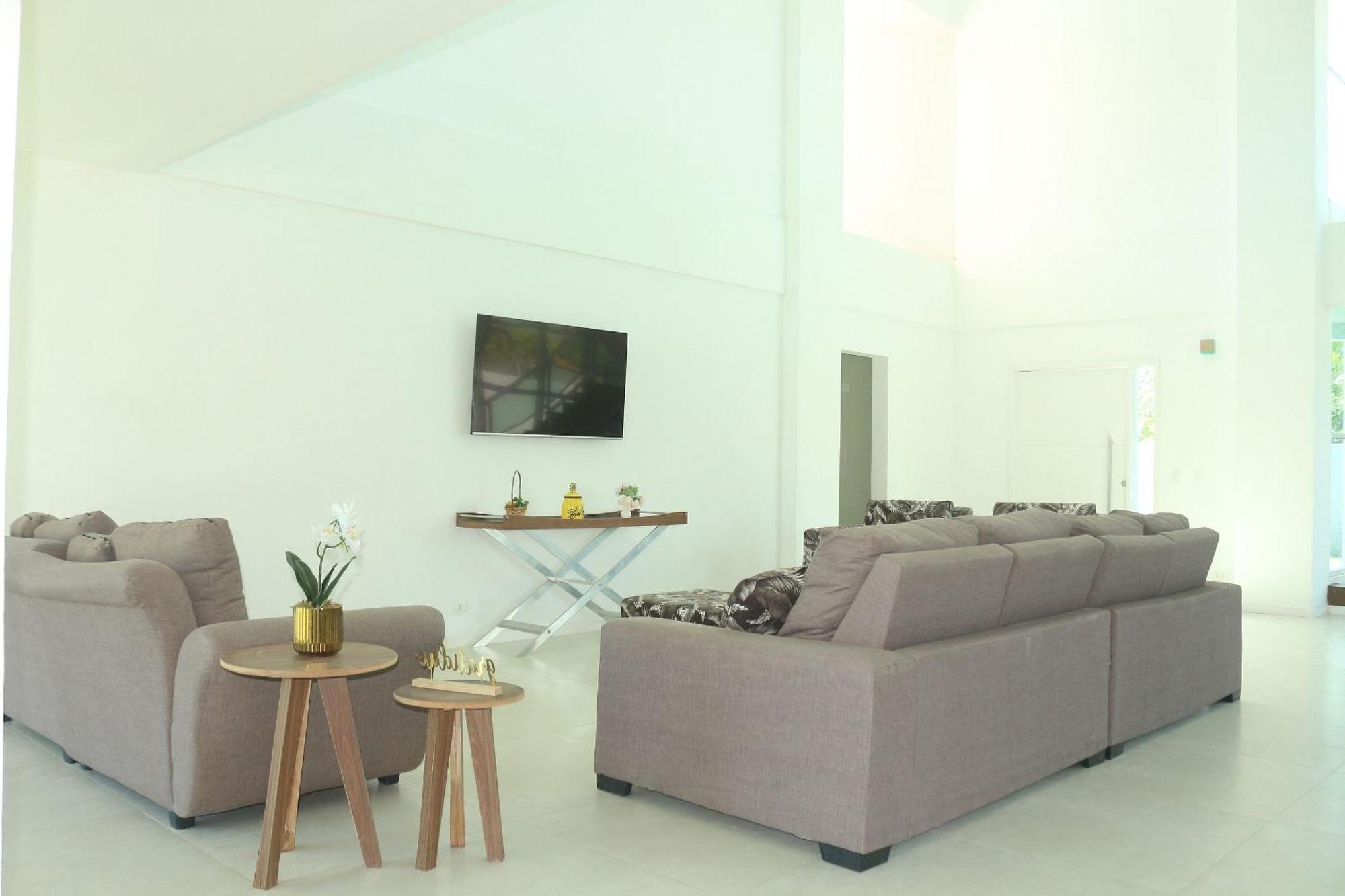 Deluxe Villa